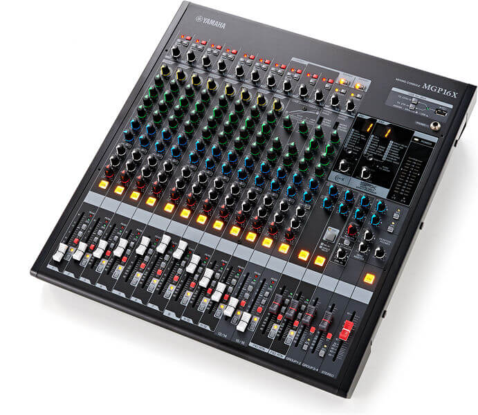 Mezcladora de 16 canales con efectos digitales y conexion USB.